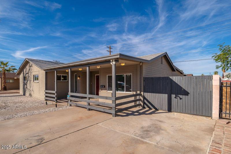 Wraparound driveway + slab parking