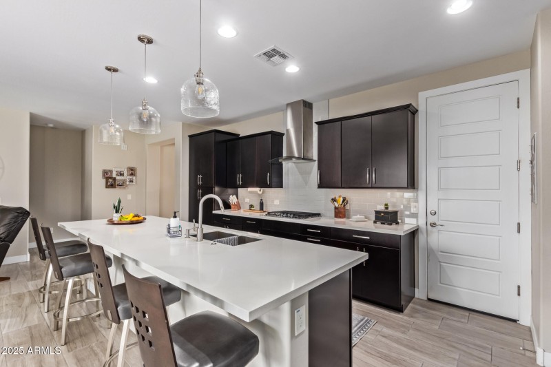 WOW! Kitchen.