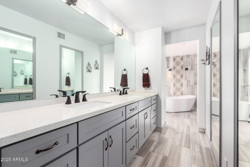 24 - Edgewood 7252