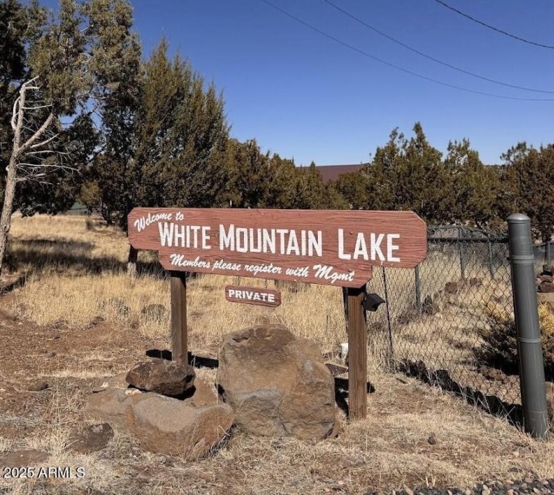 White Mountain sign-edited