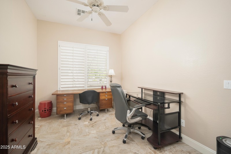 26_Multifunctional Den