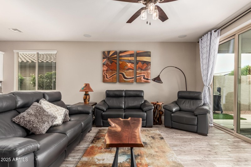 13 Redwood