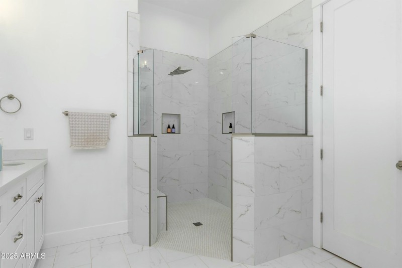 No step master shower