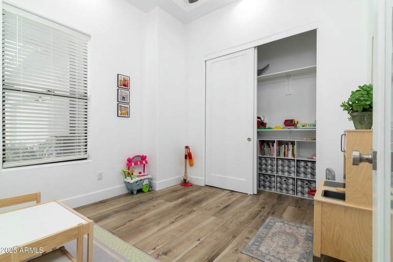 Guest bedroom