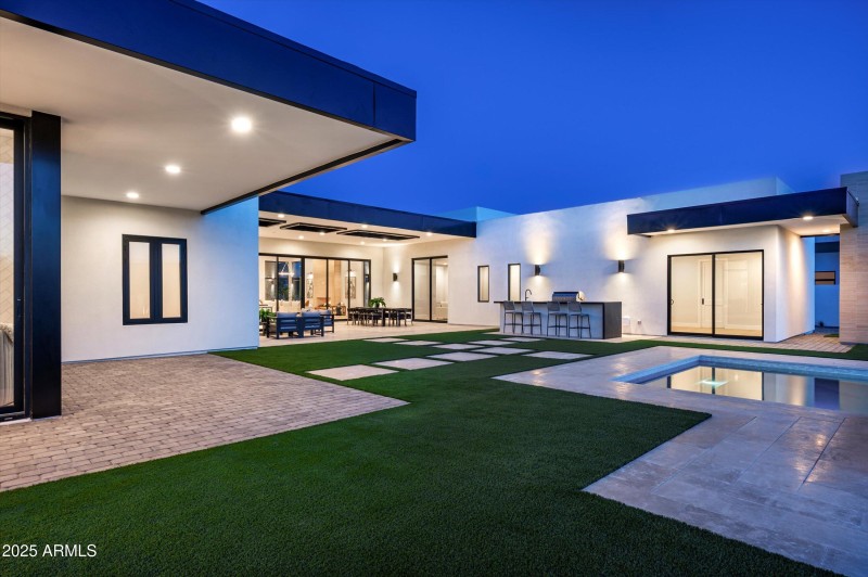 51-10220 N 66th St Paradise Valley-50