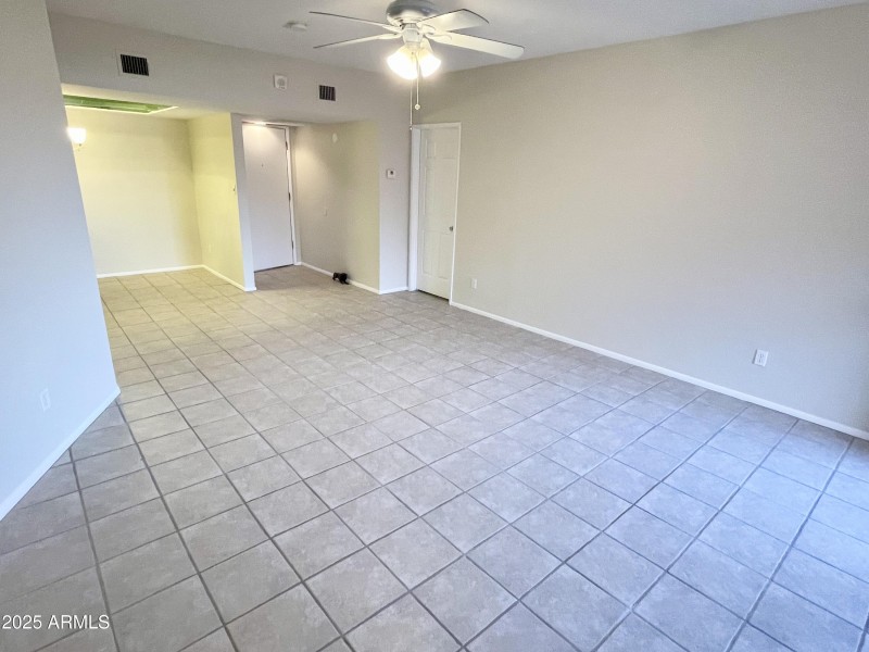 Living room 3