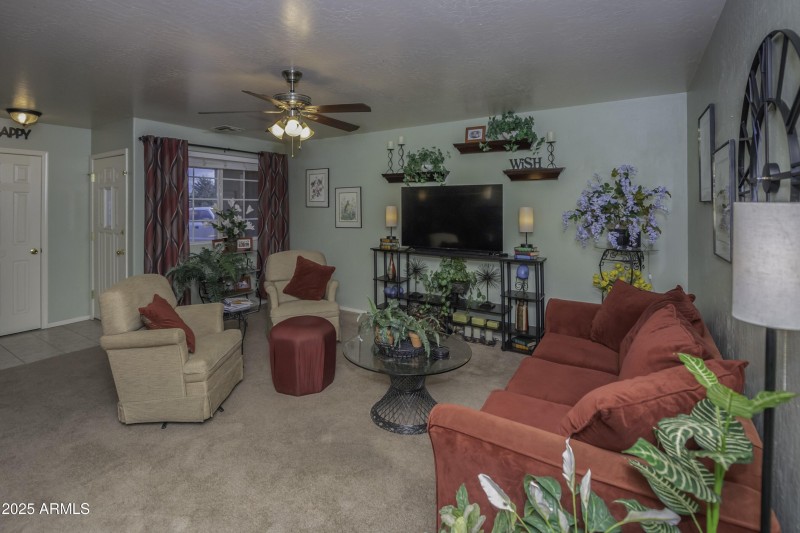 Living Room Unit 4