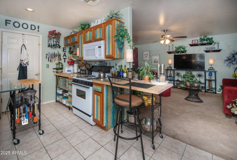 Kitchen Unit 4