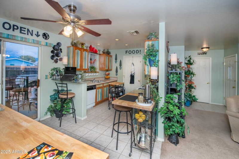 Kitchen Unit 4