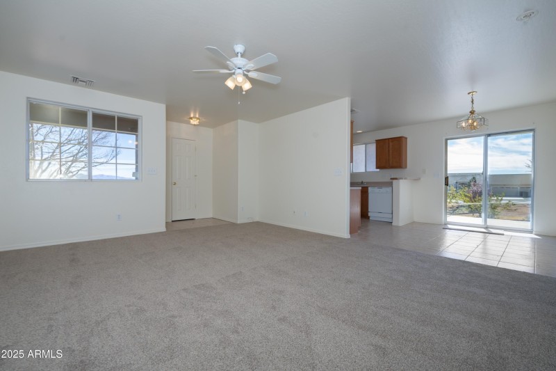 Living & Dining Unit 1