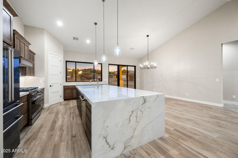 75-Kitchen TW_2