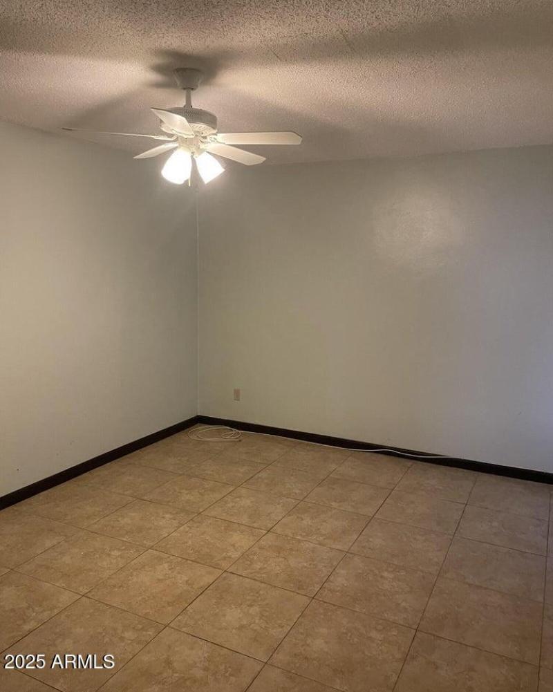 20211128202359724835000000-o