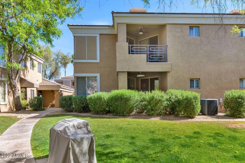 1411 E Orangewood Ave-large-023-018-1411