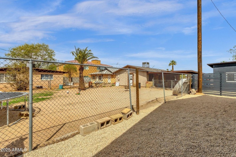 73-web-or-mls-1341-e-willetta-st