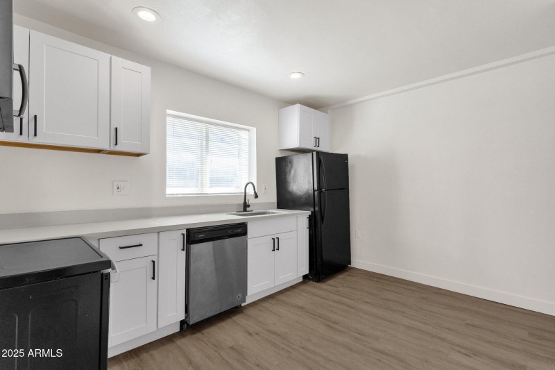 8-web-or-mls-1341-e-willetta-st