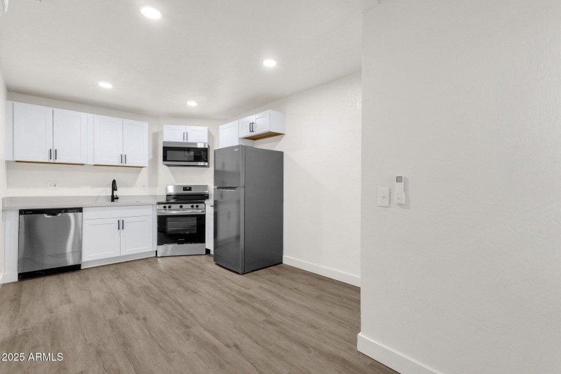 31-web-or-mls-1341-e-willetta-st