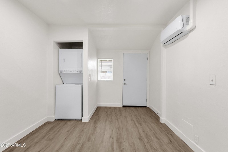 33-web-or-mls-1341-e-willetta-st