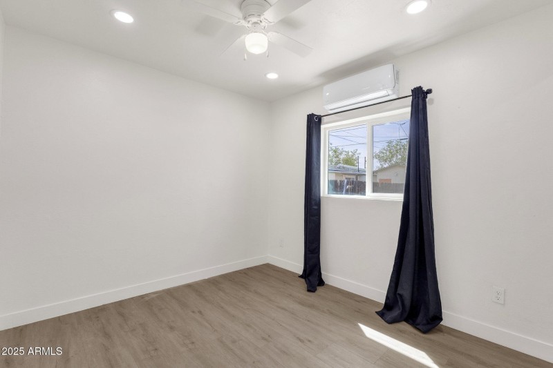39-web-or-mls-1341-e-willetta-st