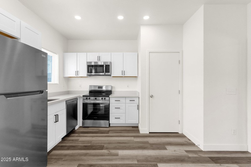 54-web-or-mls-1341-e-willetta-st