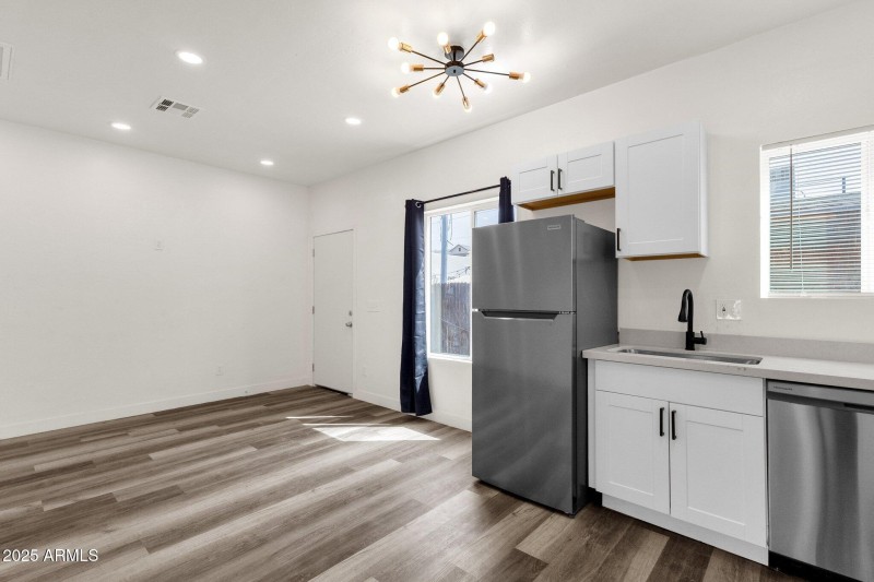 57-web-or-mls-1341-e-willetta-st