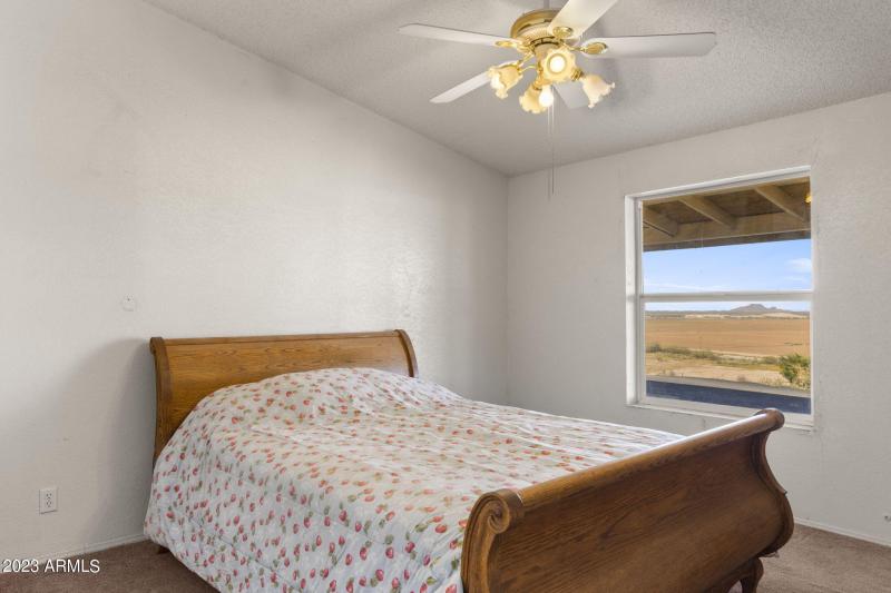 25-web-or-mls-20727-n-la-entrada-rd