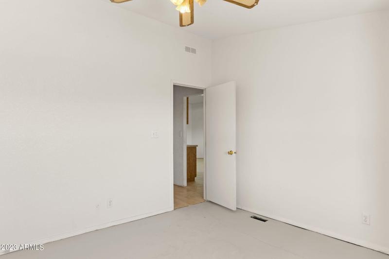 30-web-or-mls-20727-n-la-entrada-rd