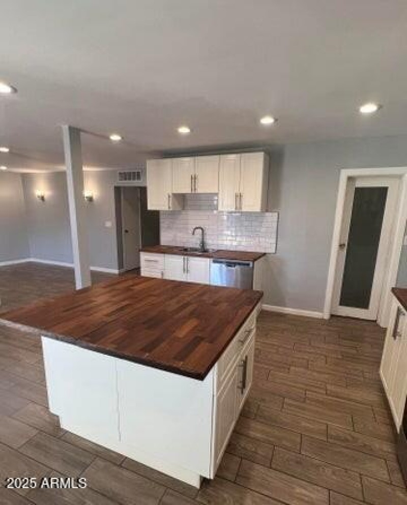 whitton house kitchen2