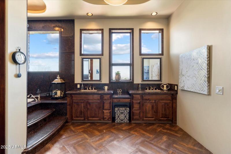 Dual Vanity Master Bath