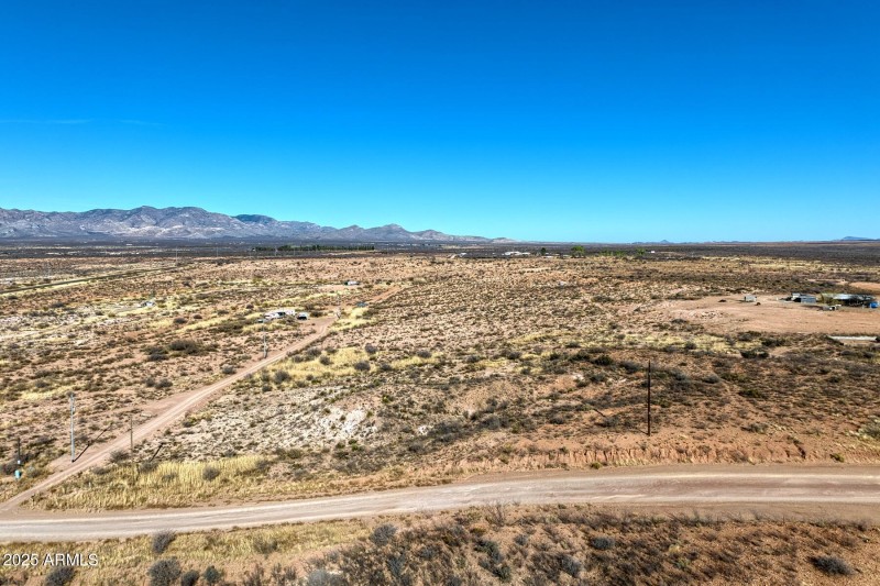 053001-East Calle Pantera Parcel