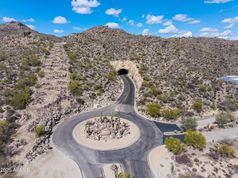 Tunnel