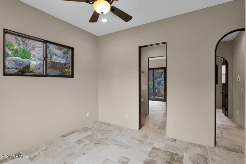 Guest Bedroom / Office