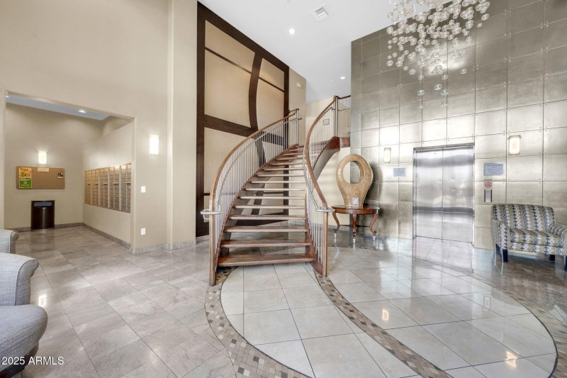 945 E Playa Del Norte Dr 1003-2