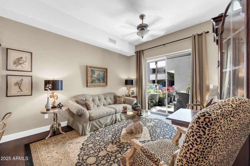 945 E Playa Del Norte Dr 1003-4