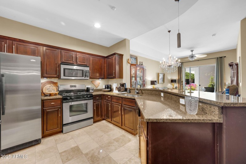 945 E Playa Del Norte Dr 1003-9