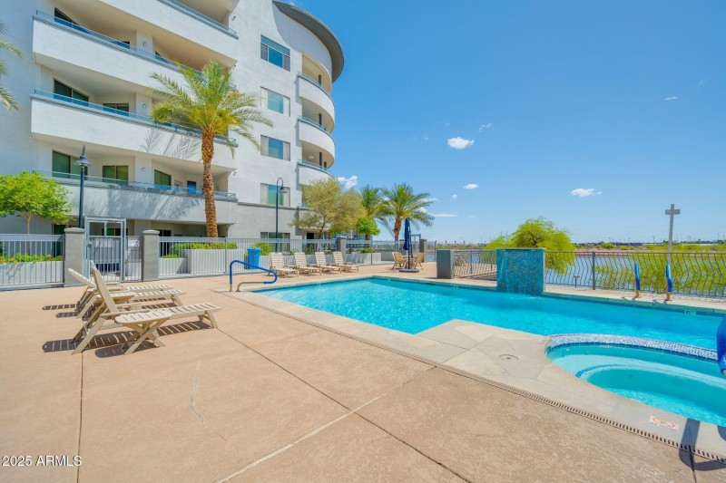 945 E Playa del Norte Dr-Community-8