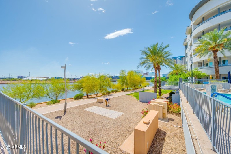 945 E Playa del Norte Dr-Community-11