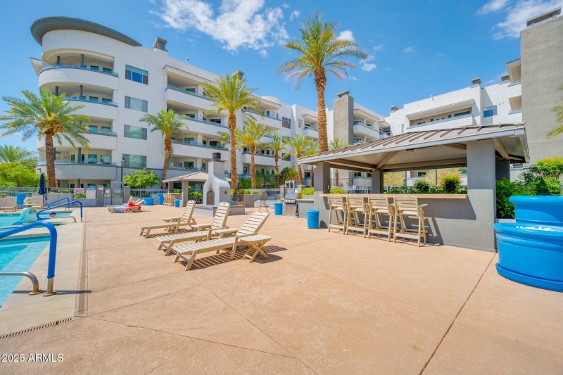 945 E Playa del Norte Dr-Community-12