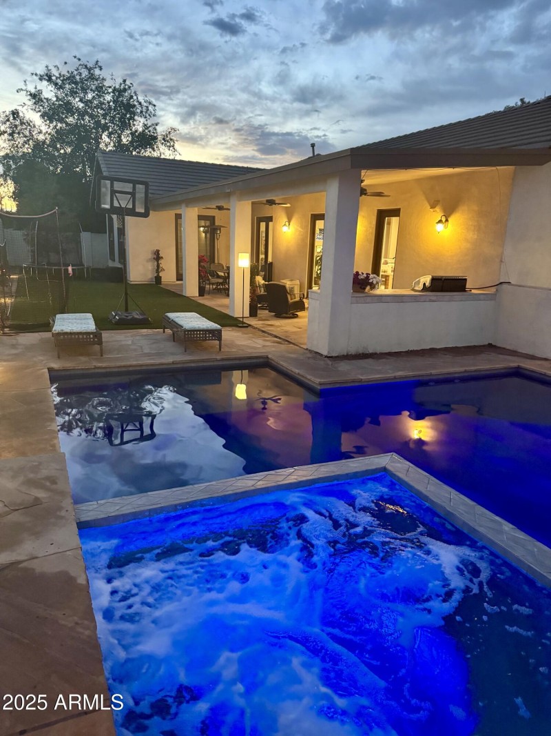 Relaxing outdoor space