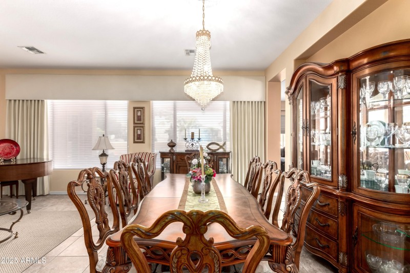 Sol Mar - Dining Room