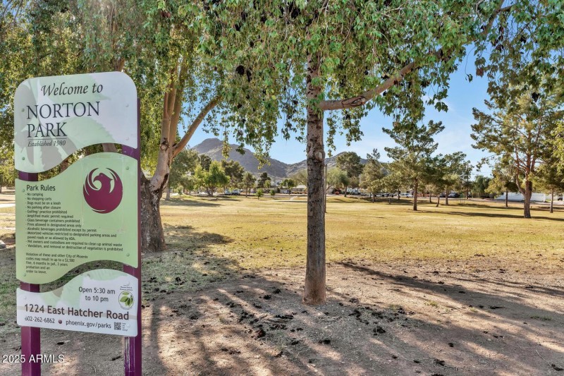 721 W Cinnabar Ave-large-025-010-721 W C