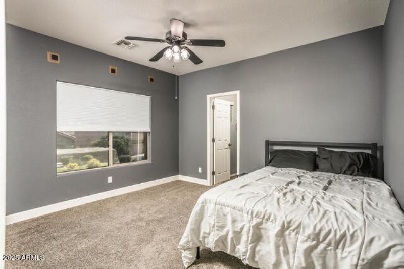 33_Cre8MyMediacom30_mls