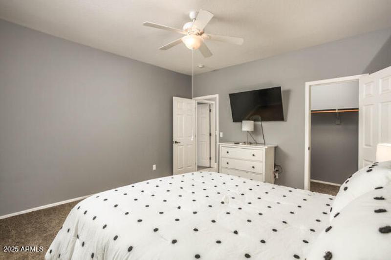 32_Cre8MyMediacom29_mls