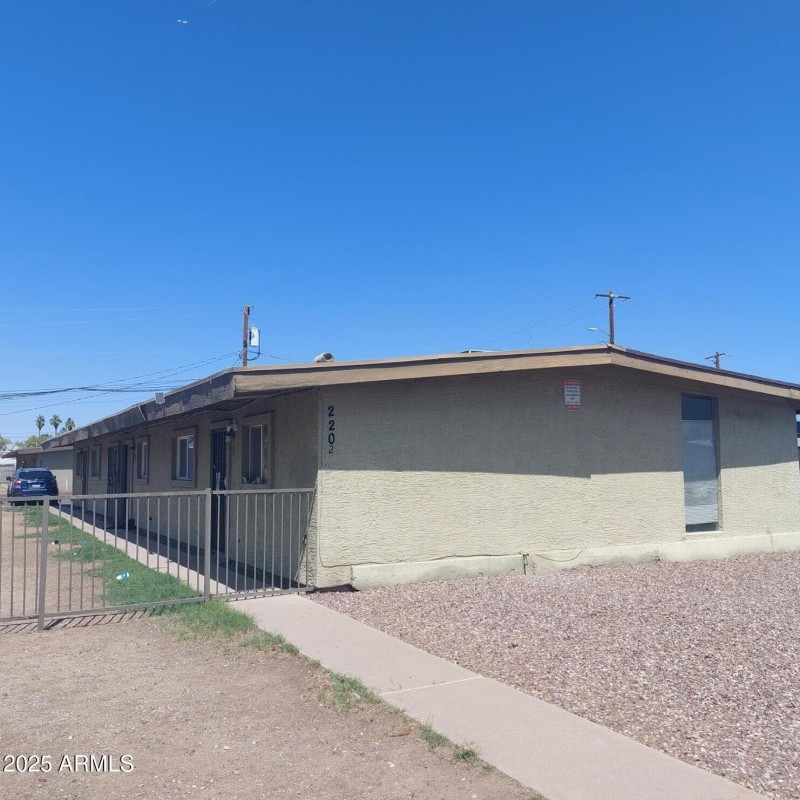 2202W.HeatherbraePICS15