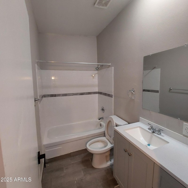 2202W.HeatherbraePICS11