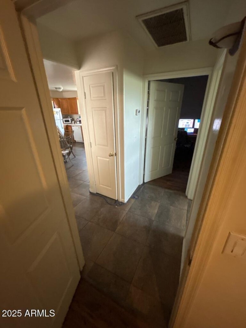 Hallway_Stairs_1