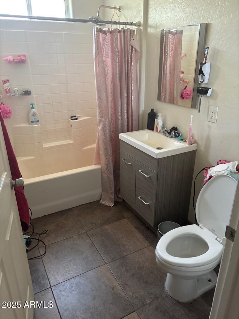 Bathroom_1