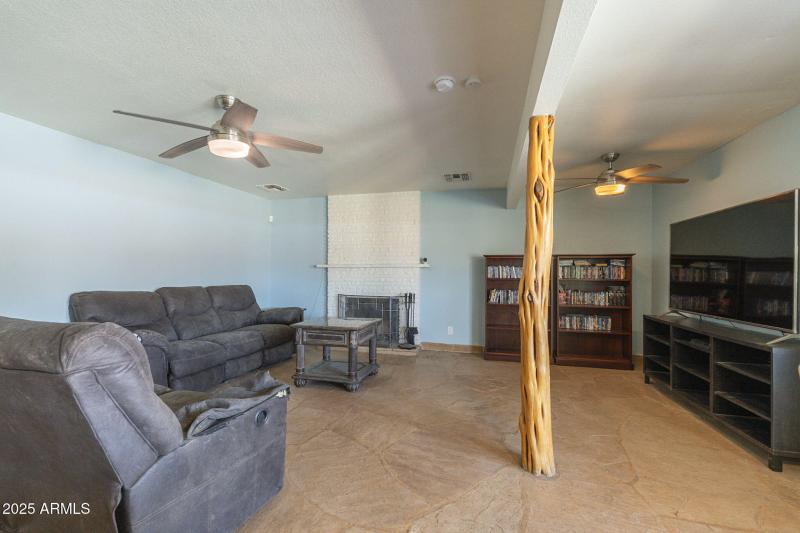 10-web-or-mls-Brown-10