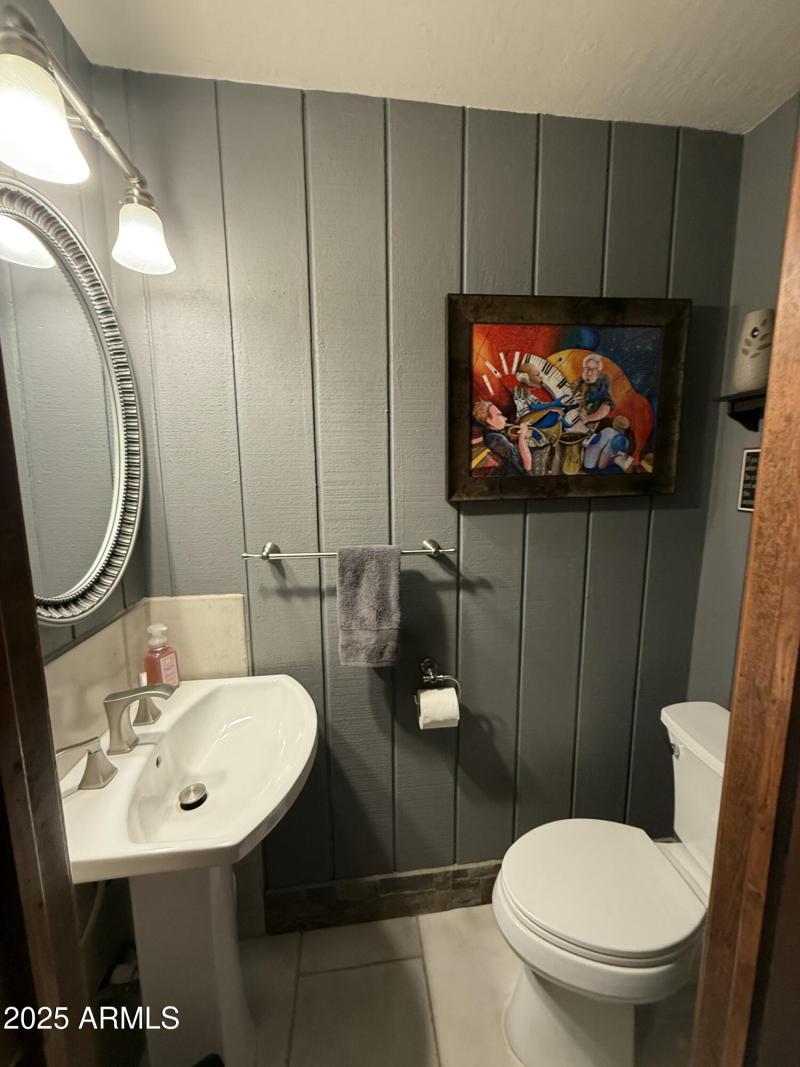 Powder room