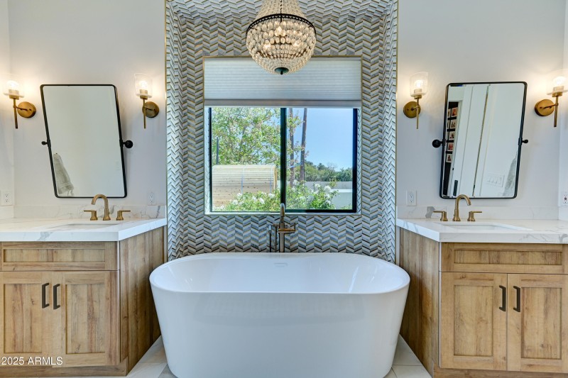 6037 E Charter Oak Rd-27
