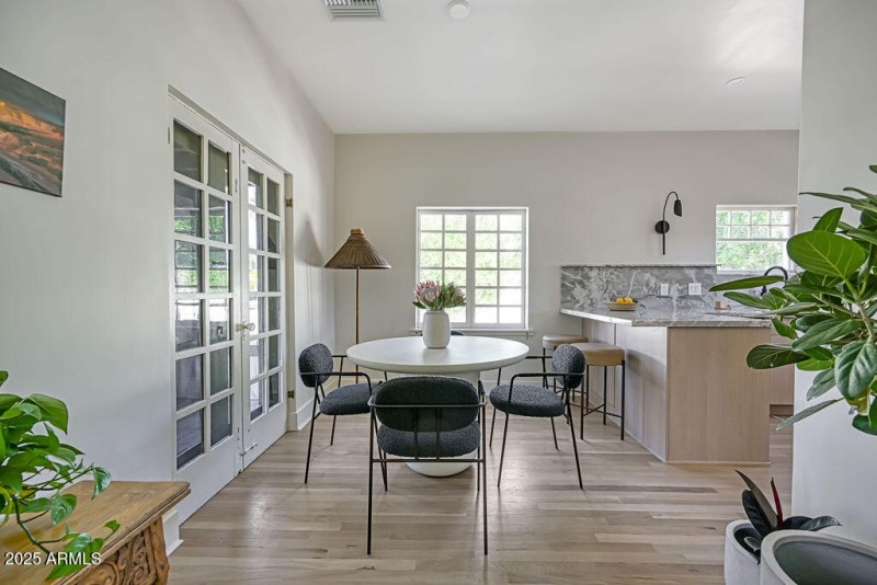 525 Dining Room